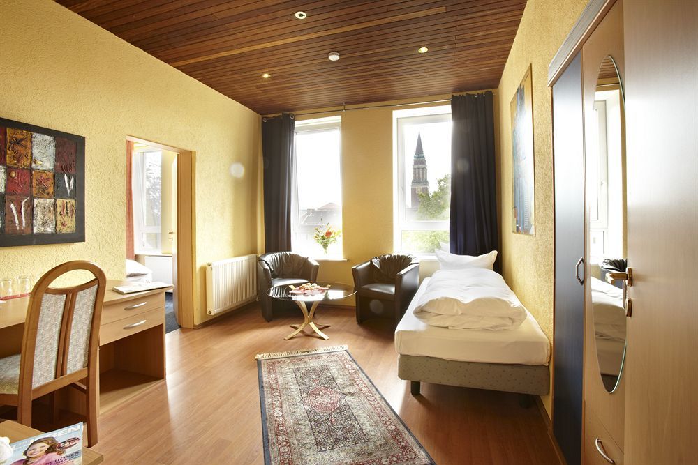 Hotel City Kiel By Premiere Classe Exterior photo